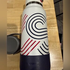 HydroFlask limited edition USA bottle